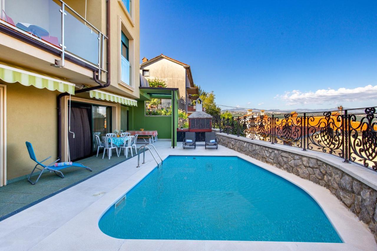 Lux Apartmani Опатия Экстерьер фото