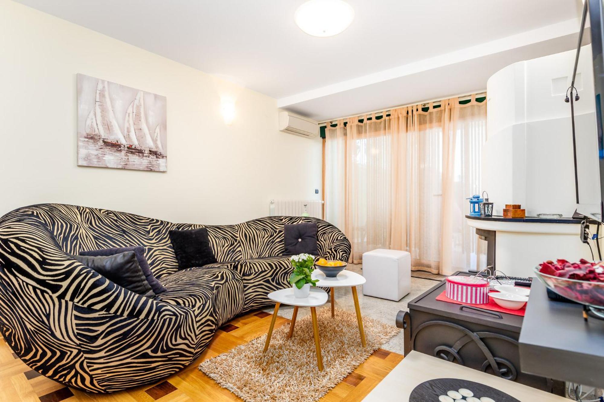 Lux Apartmani Опатия Экстерьер фото