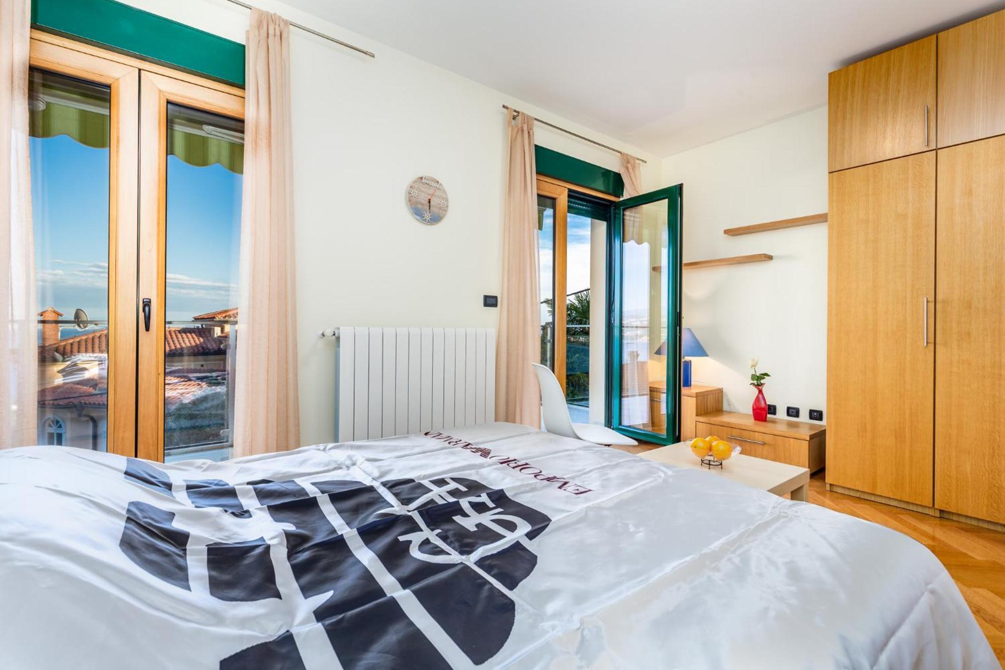 Lux Apartmani Опатия Экстерьер фото